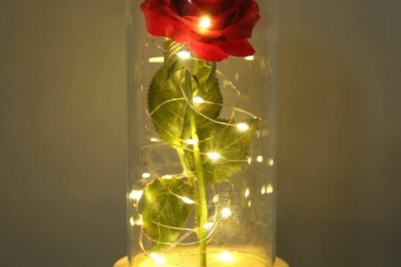 Що подарувати дівчині на День святого Валентина?